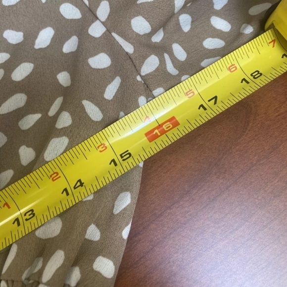 Shein Women’s Beige Tan Polka Dot V-Neck Shirred Waist Mini Dress Size Medium - Picture 12 of 13